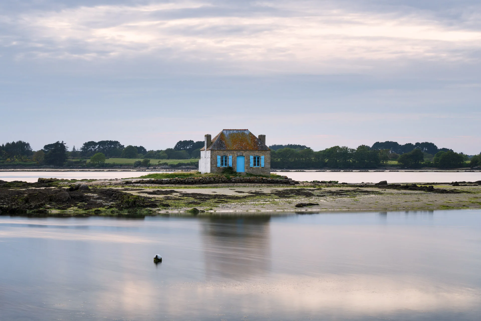 Ria d&#039;Etel in Brittany at blue hour